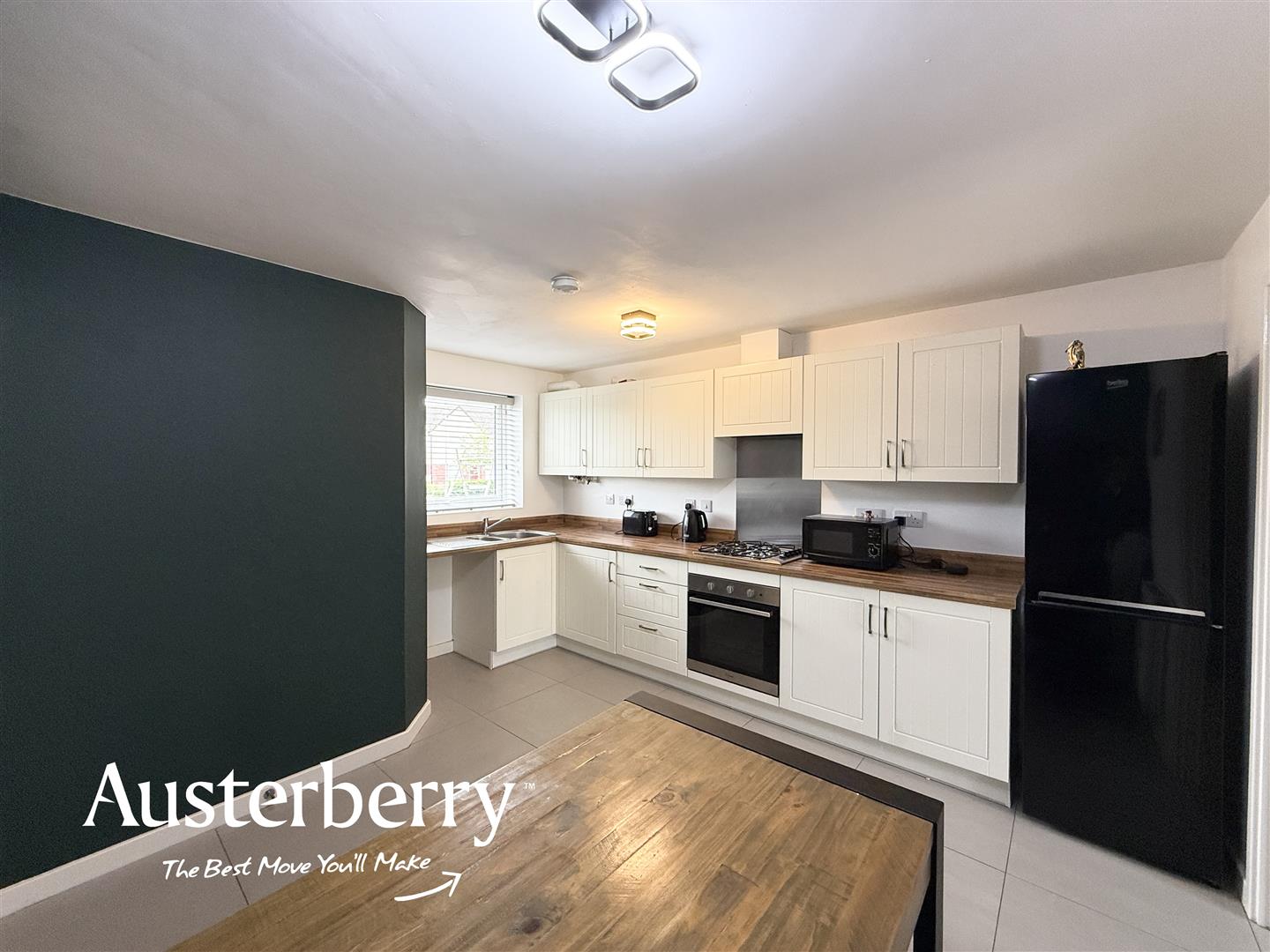 3 bed property in George Treglown Grove, Stoke-On-Trent